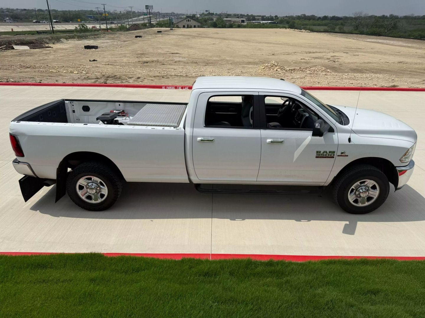 2018 Ram 3500 Crew Cab - Image 30