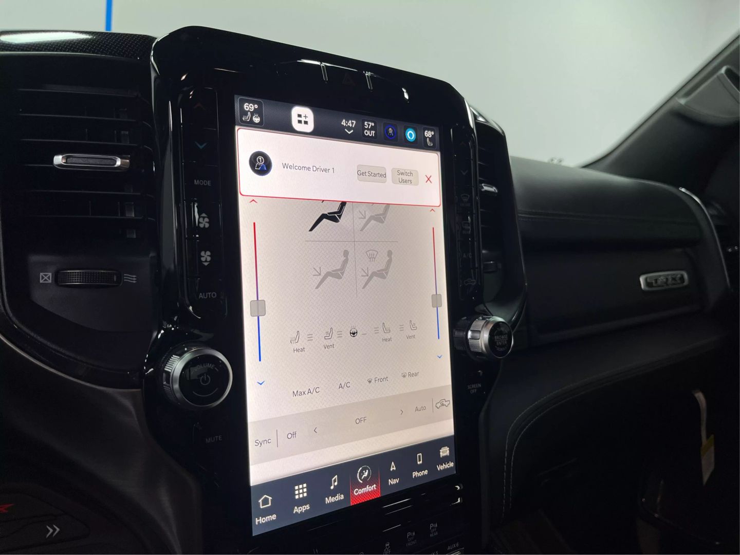 2022 Ram 1500 Crew Cab - Image 28