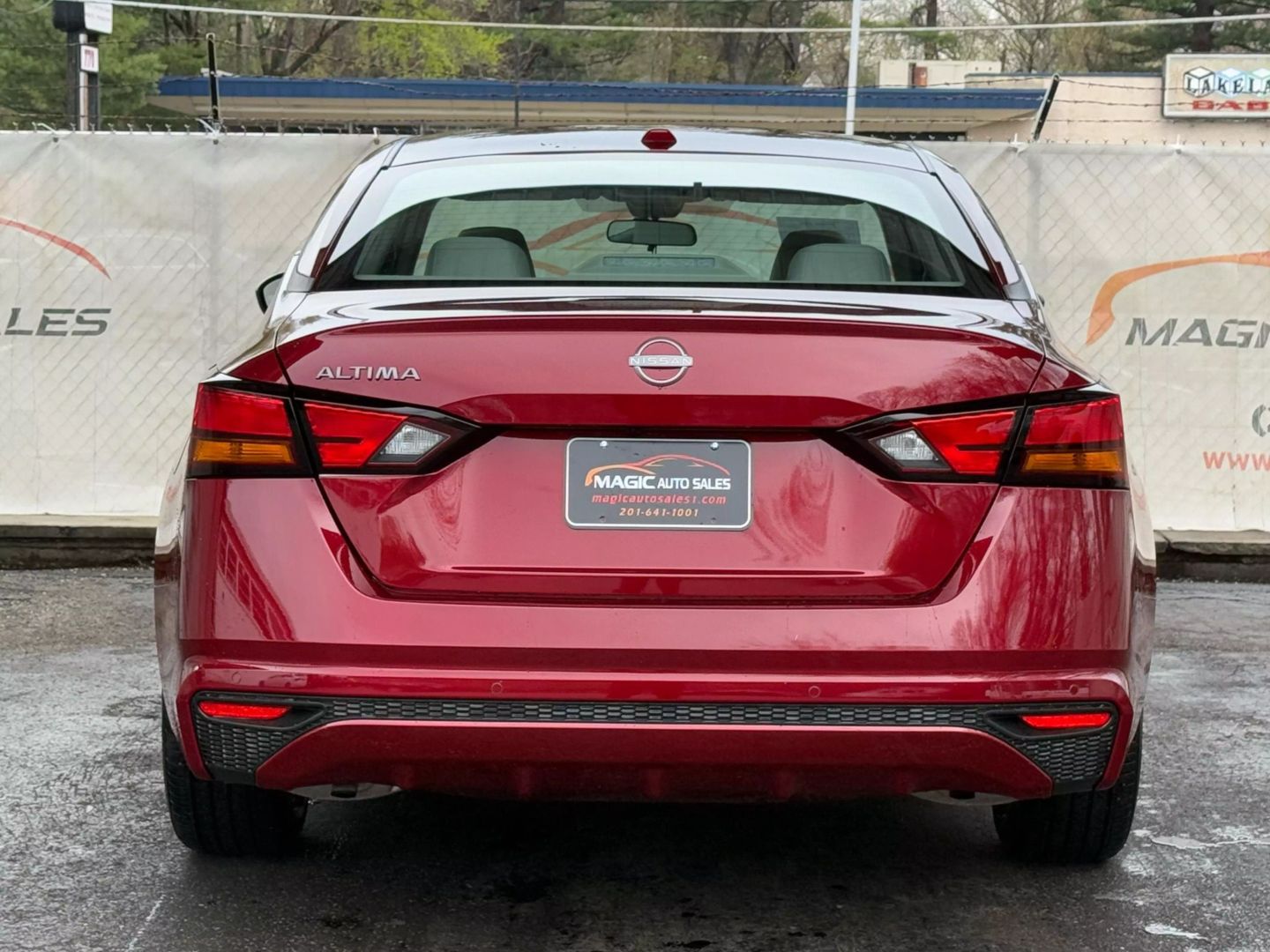 2025 Nissan Altima - Image 10