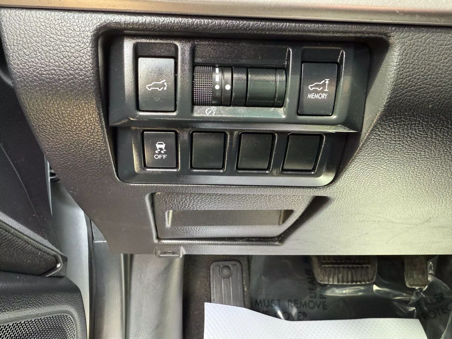 2016 Subaru Outback - Image 39