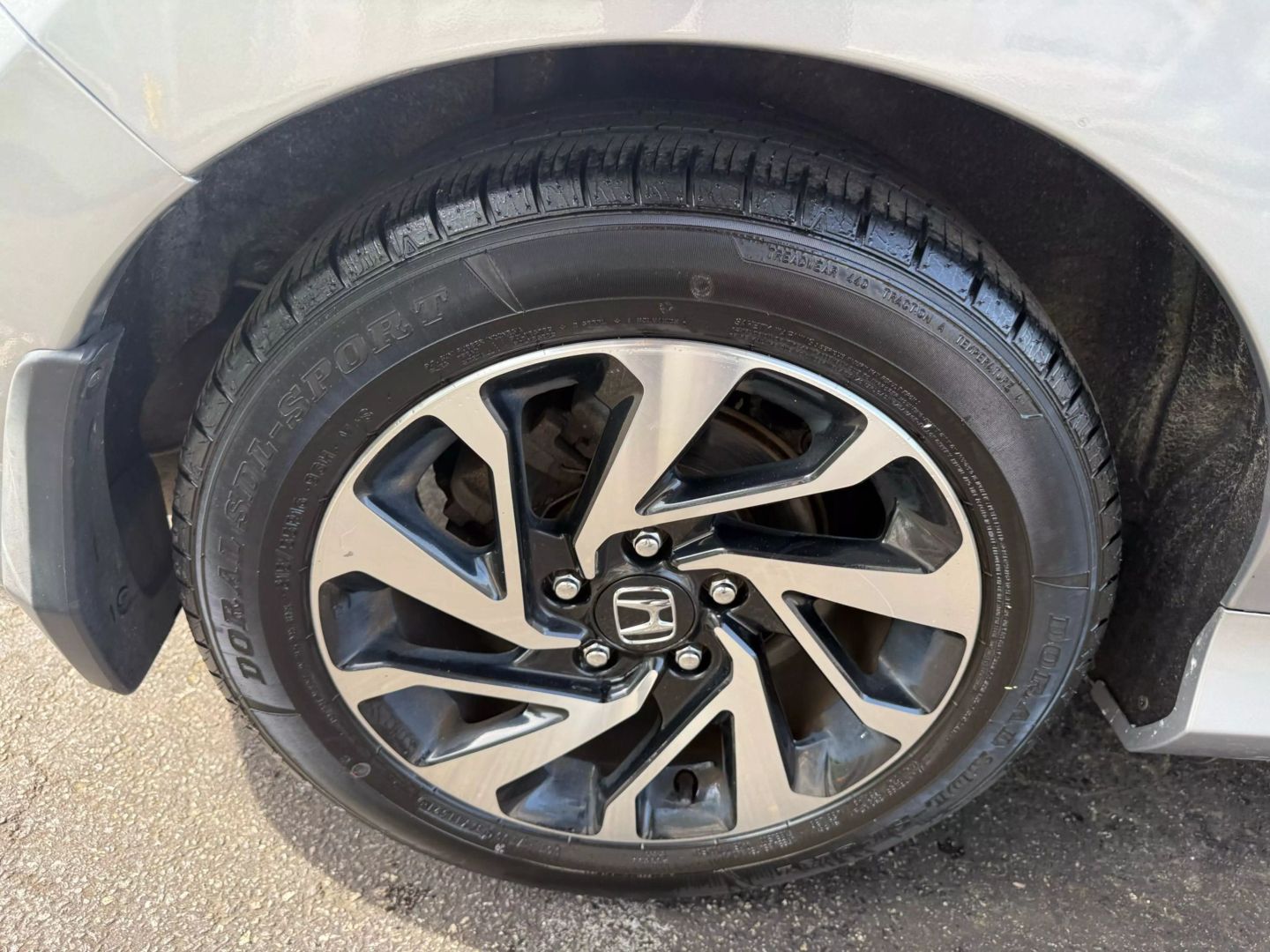 2016 Honda Civic - Image 40