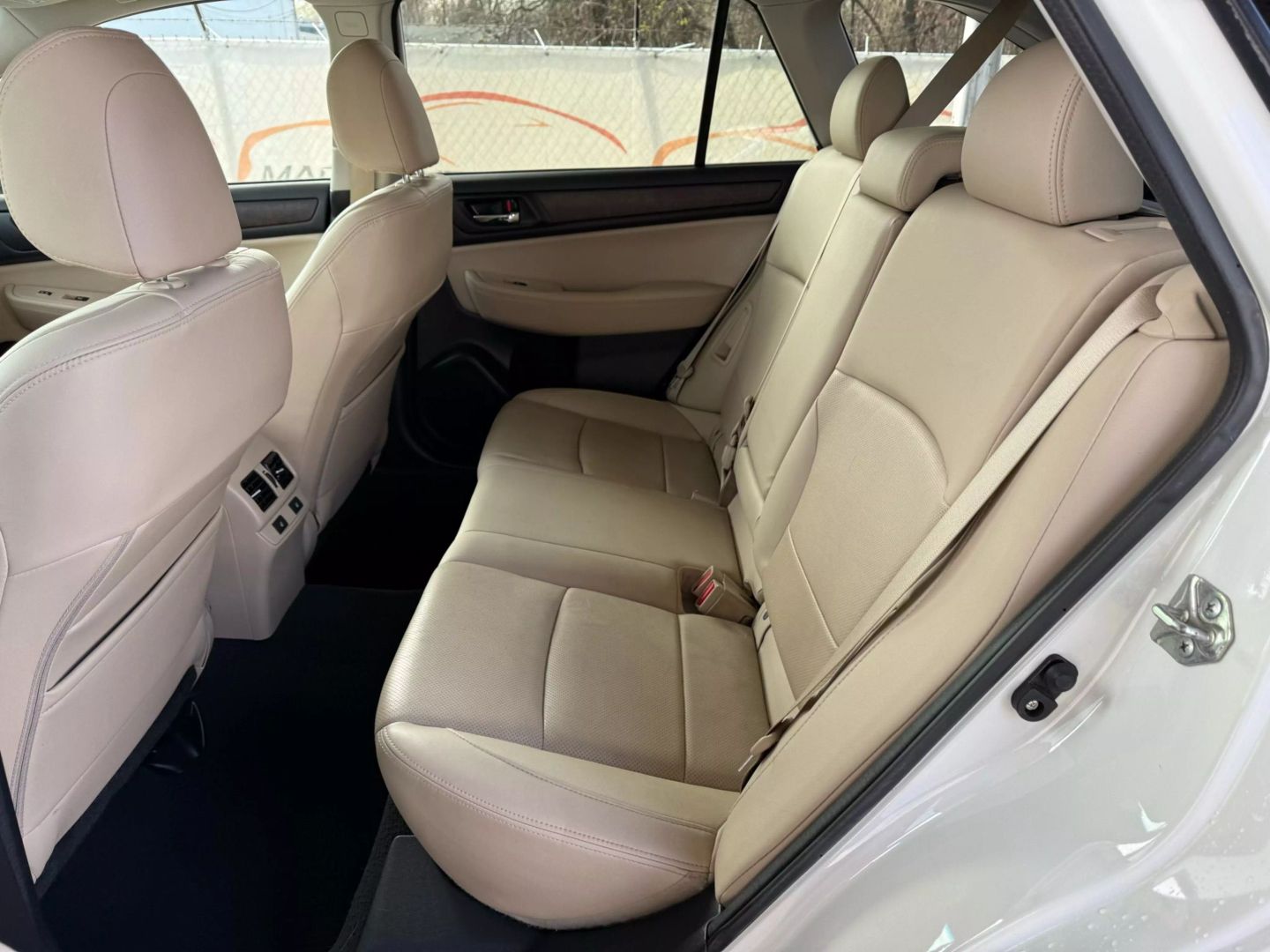 2016 Subaru Outback - Image 18