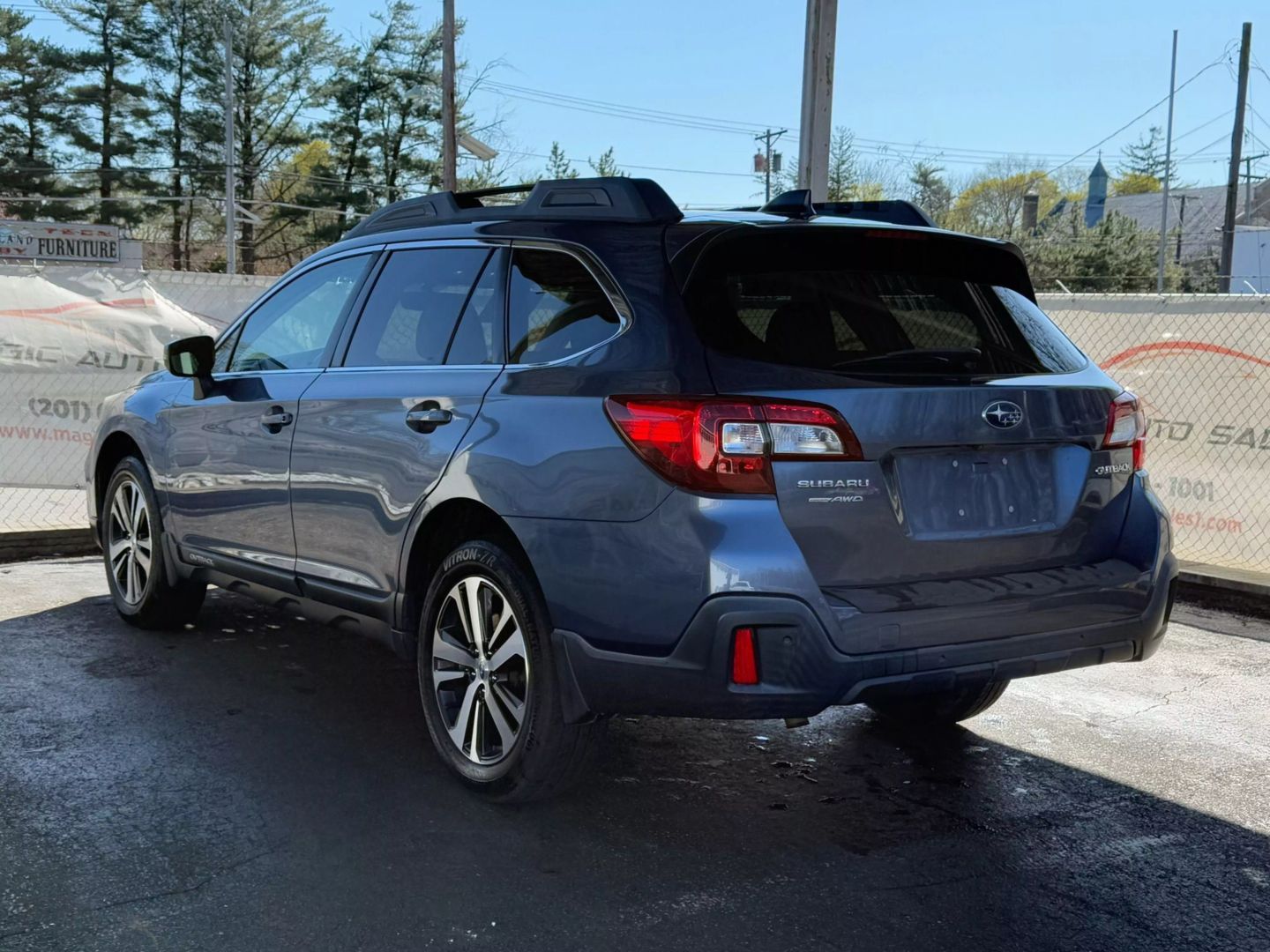 2018 Subaru Outback - Image 9