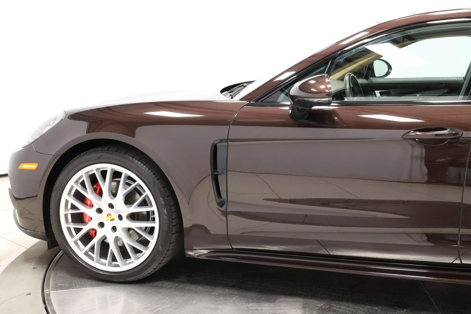 2017 Porsche Panamera - Image 7