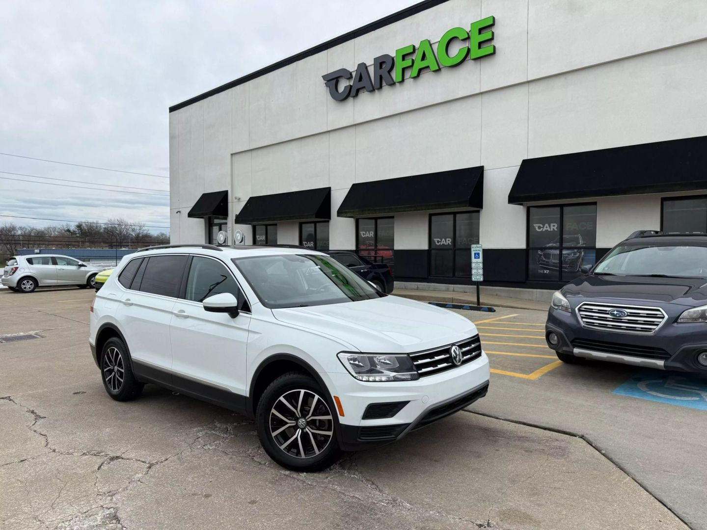 2021 Volkswagen Tiguan - Image 1