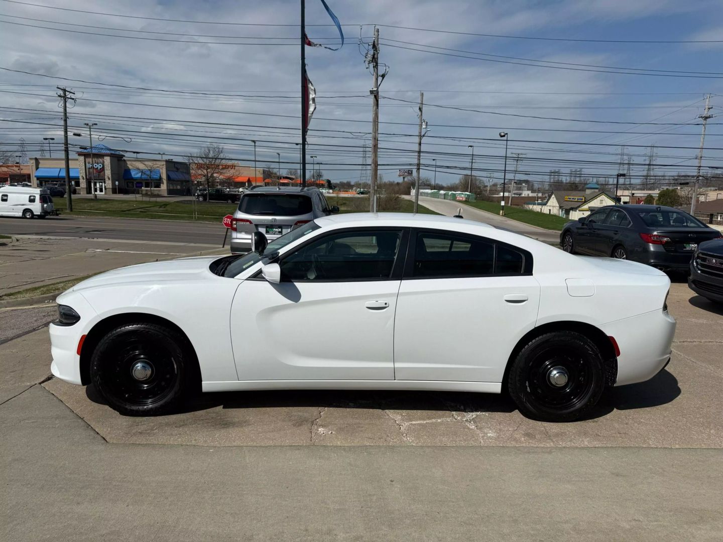 2019 Dodge Charger - Image 6