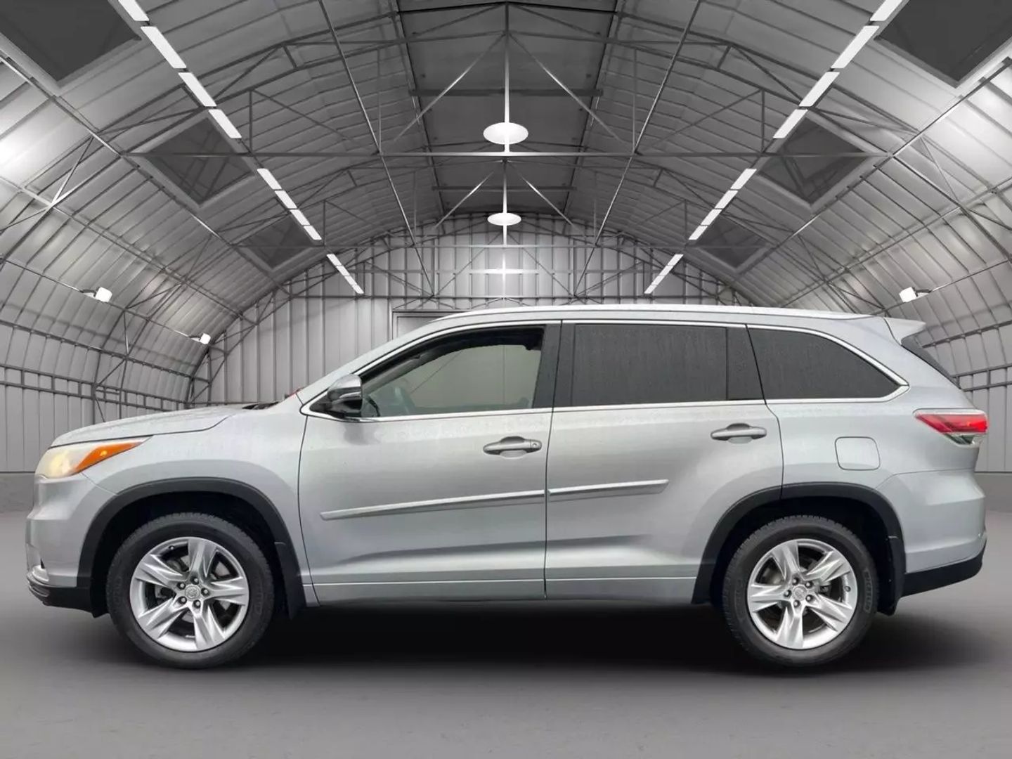Used 2015 Toyota Highlander Limited with VIN 5TDDKRFH0FS204607 for sale in Kansas City