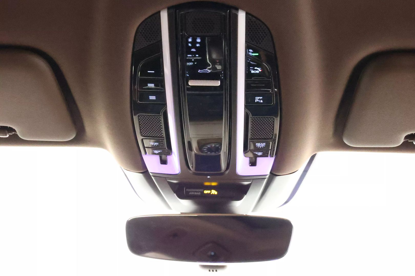 2021 Porsche Cayenne Coupe - Image 46