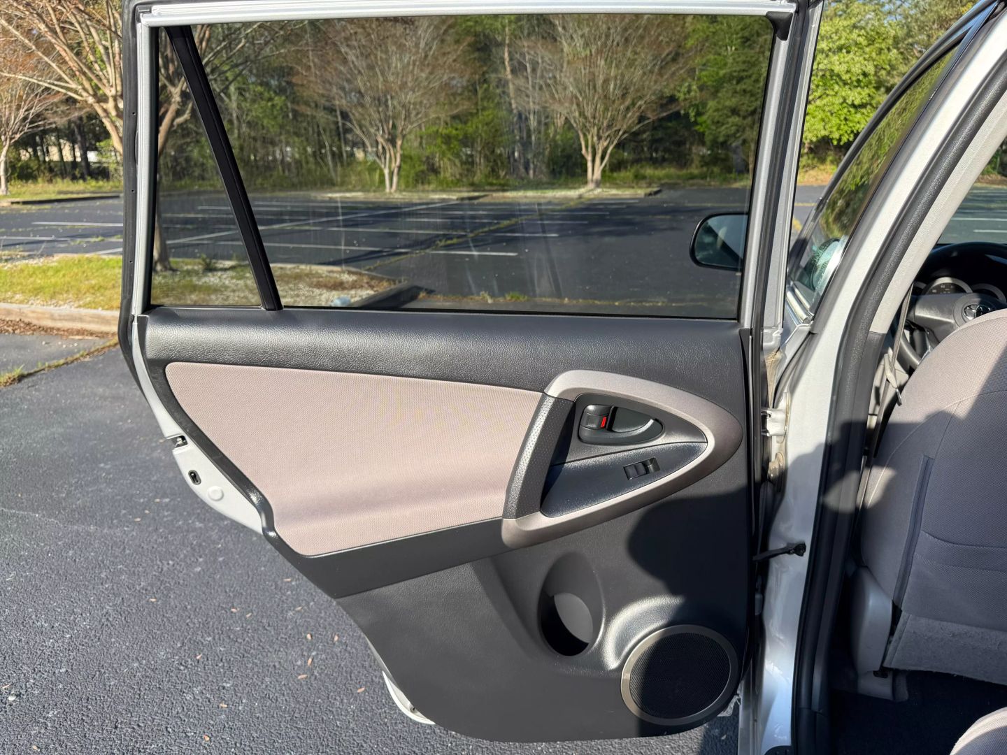 2008 Toyota Rav4 - Image 11