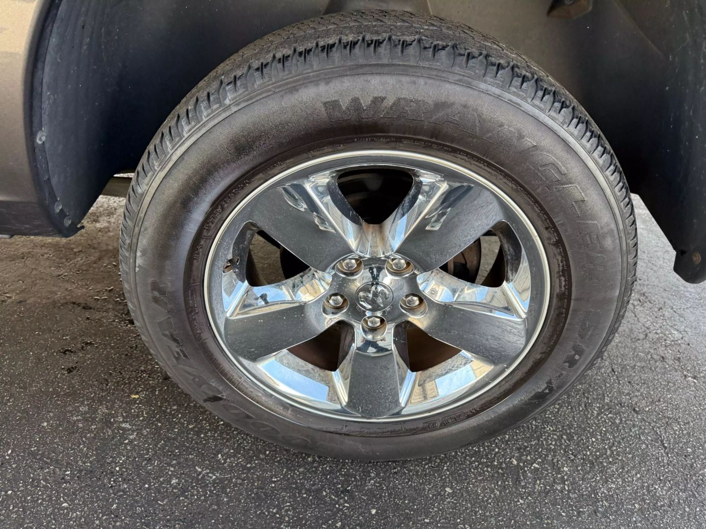 2017 Ram 1500 Crew Cab - Image 41