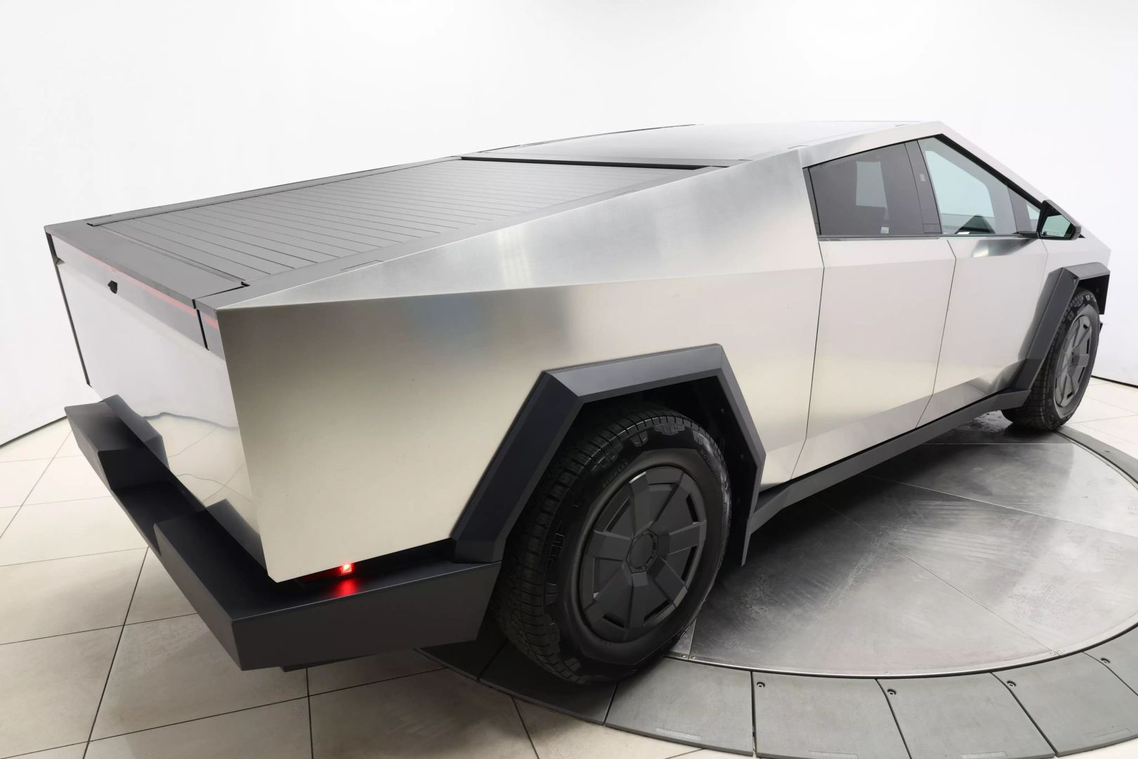 2024 Tesla Cybertruck - Image 87