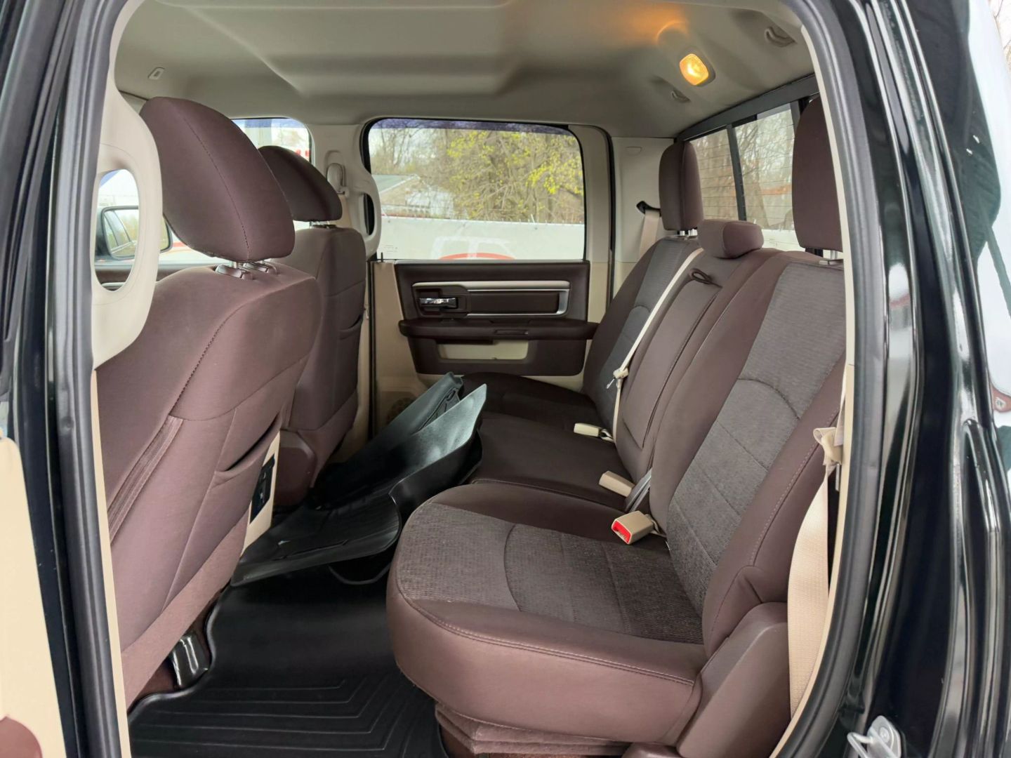 2017 Ram 1500 Crew Cab - Image 19
