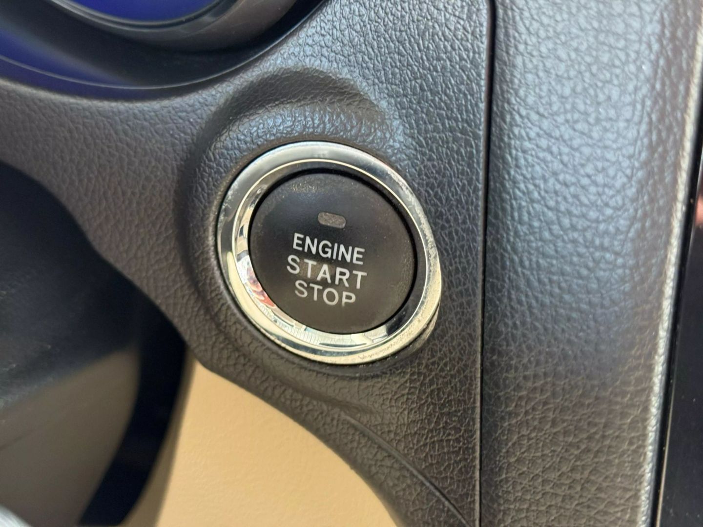 2016 Subaru Outback - Image 32