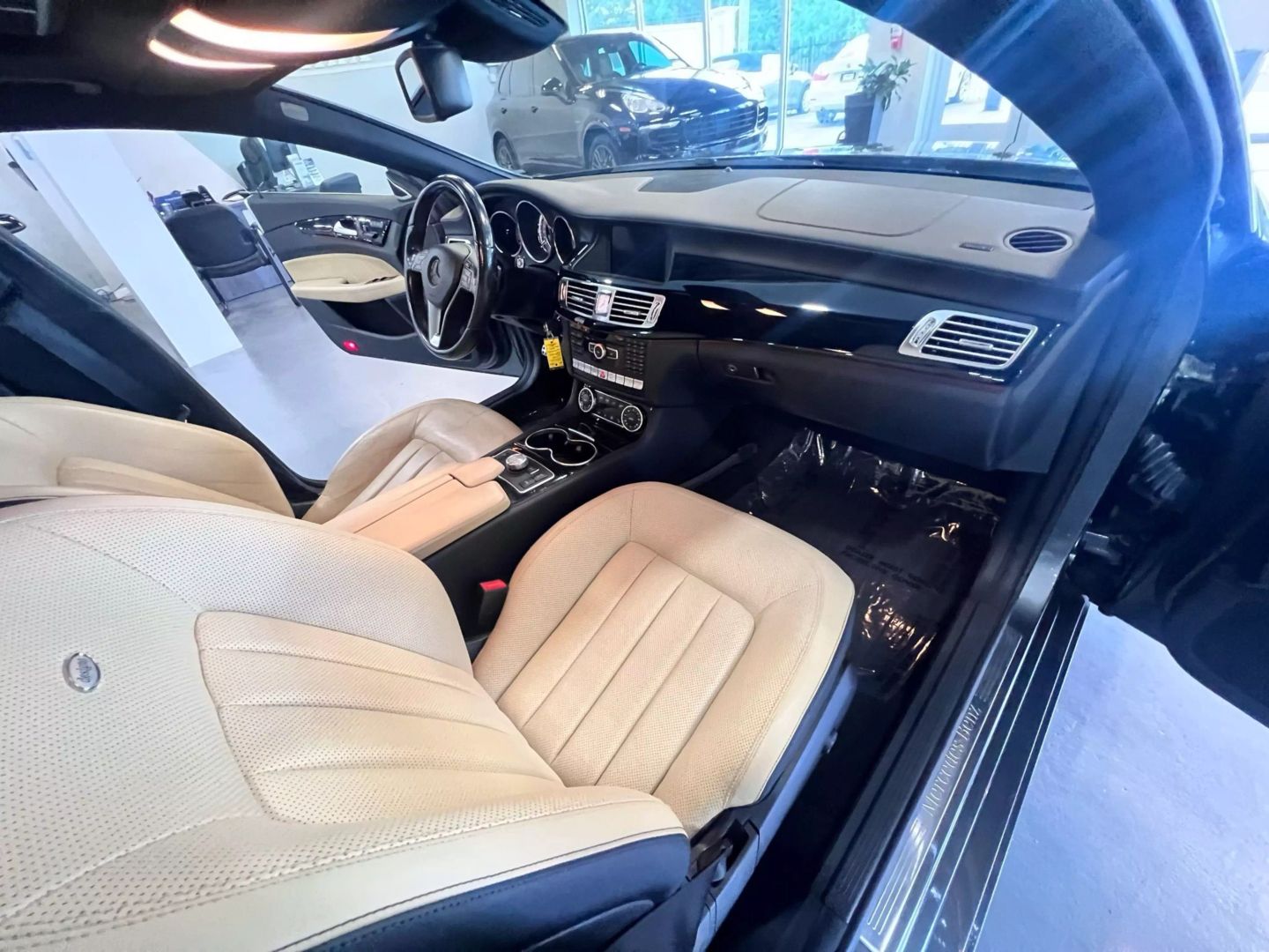 2014 Mercedes-benz Cls-class Cls 550 4matic Coupe 4d - Image 18