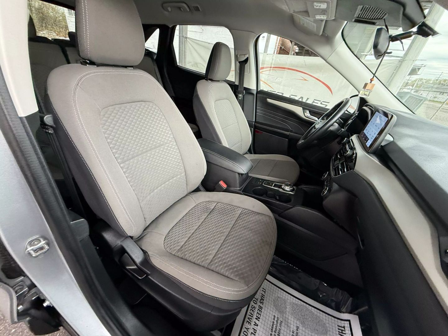 2021 Ford Escape - Image 26
