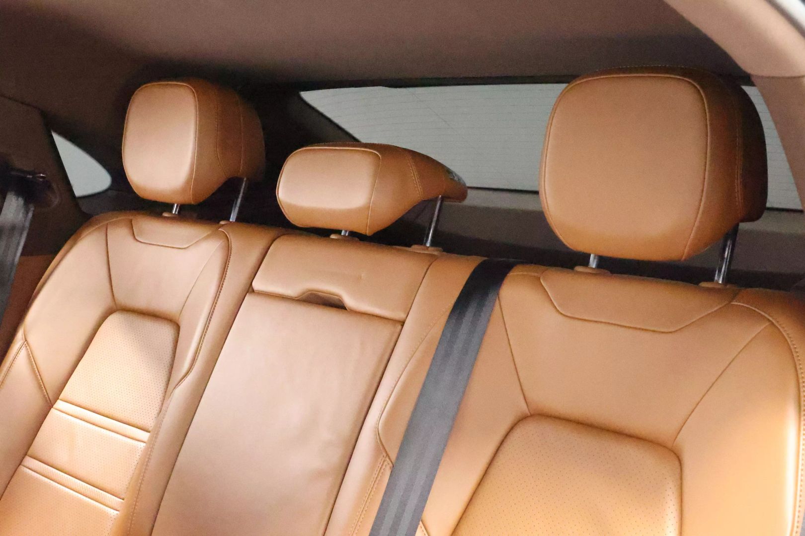 2021 Porsche Cayenne Coupe - Image 56