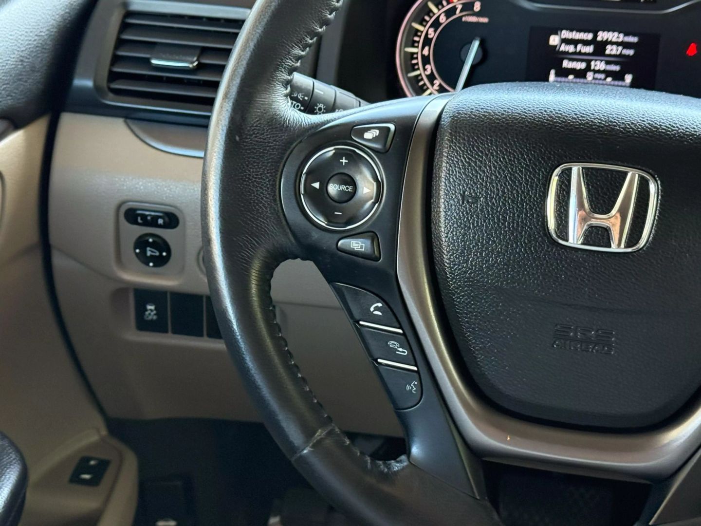 2018 Honda Pilot - Image 36