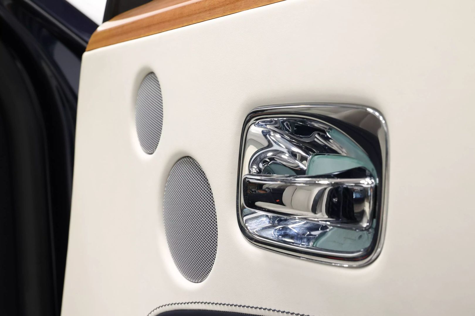 2018 Rolls-royce Ghost - Image 91