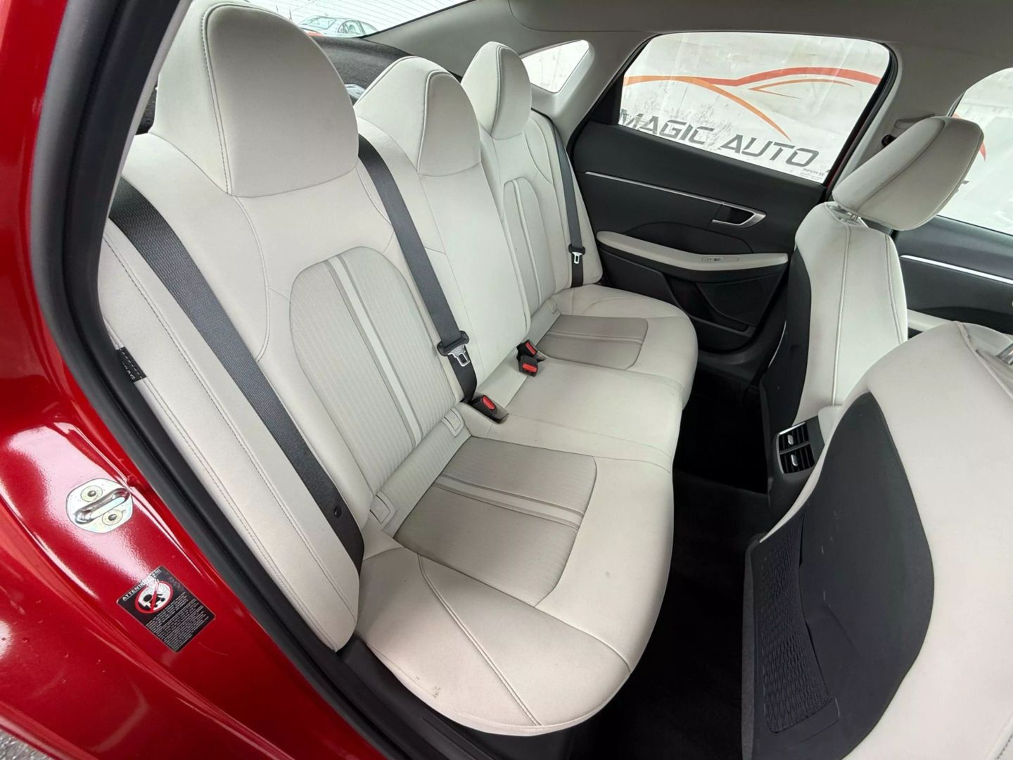 2022 Hyundai Sonata Hybrid - Image 23