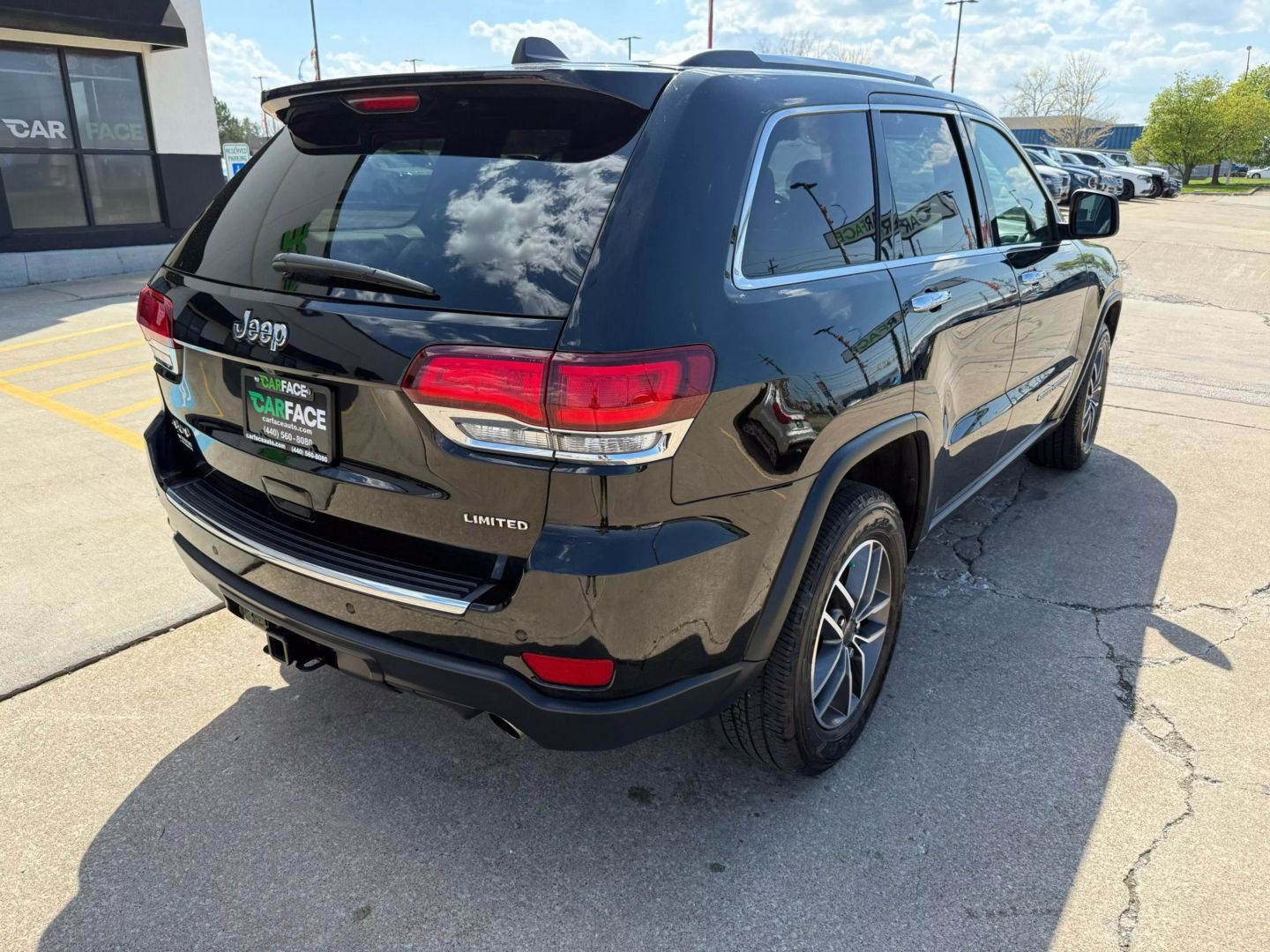 2020 Jeep Grand Cherokee - Image 15