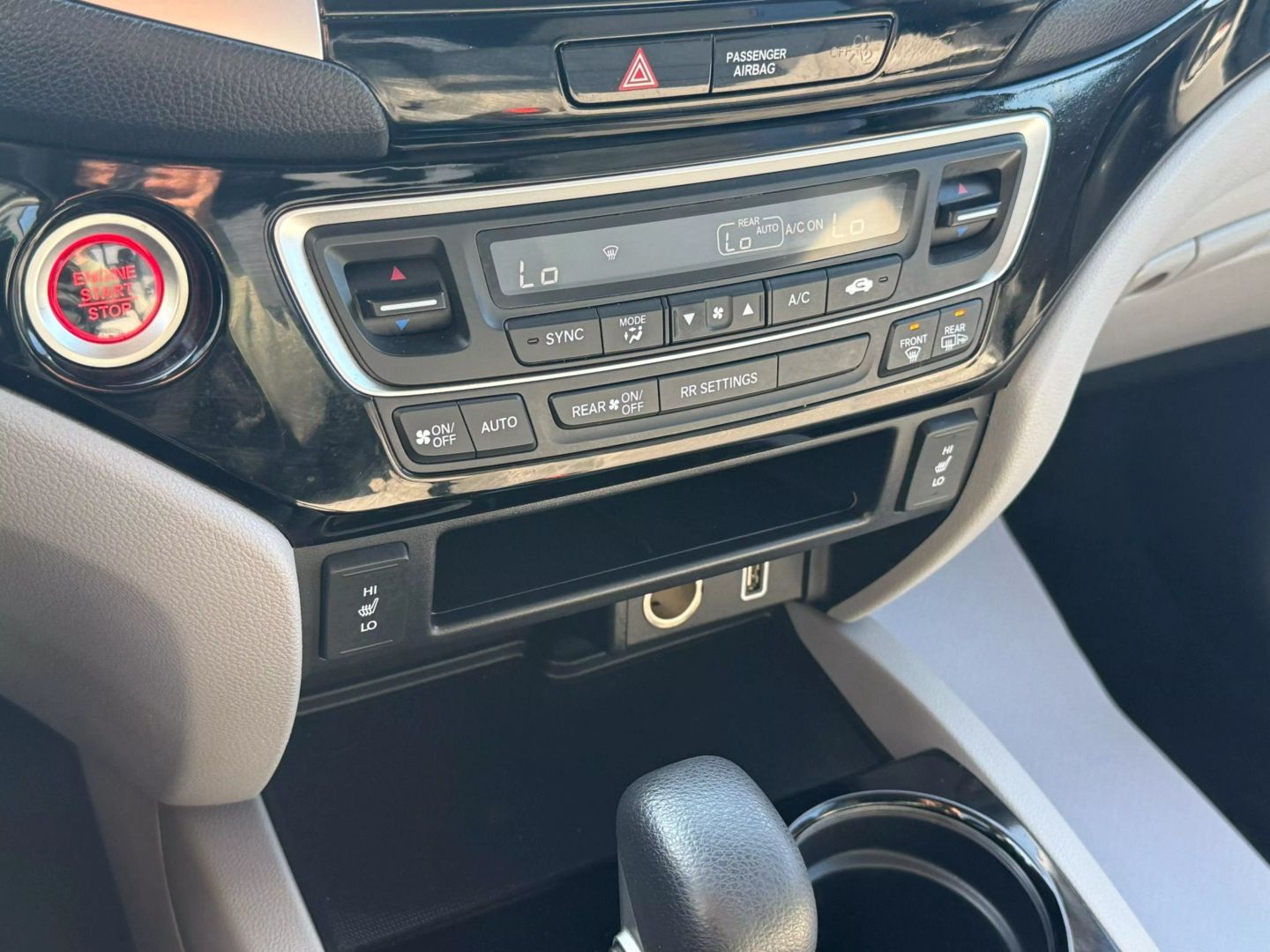 2019 Honda Ridgeline - Image 40