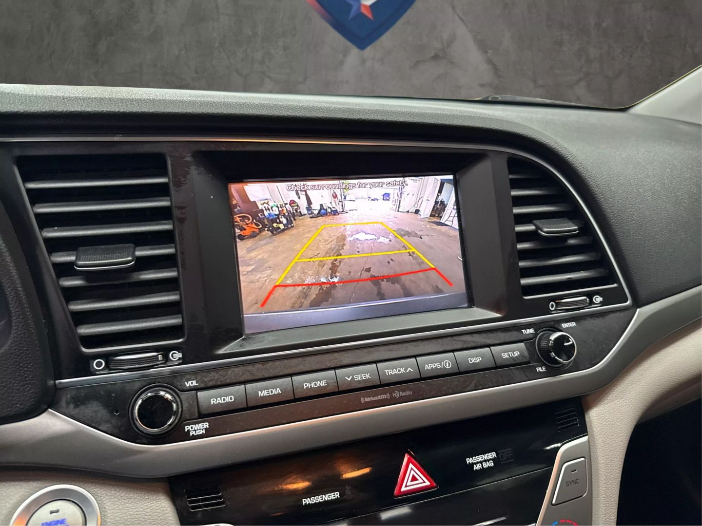 2018 Hyundai Elantra - Image 21