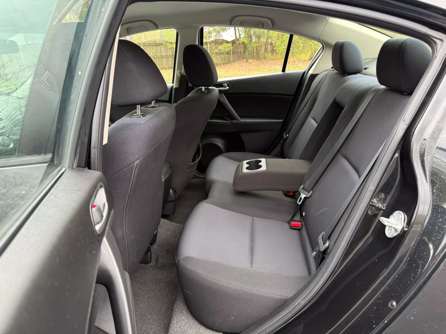2010 Mazda Mazda3 - Image 12