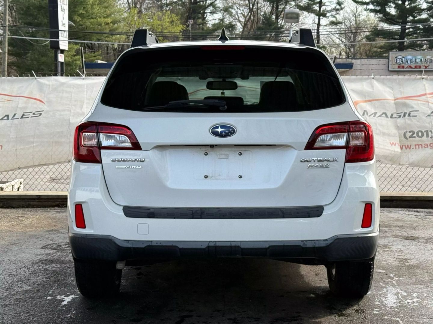 2016 Subaru Outback - Image 10