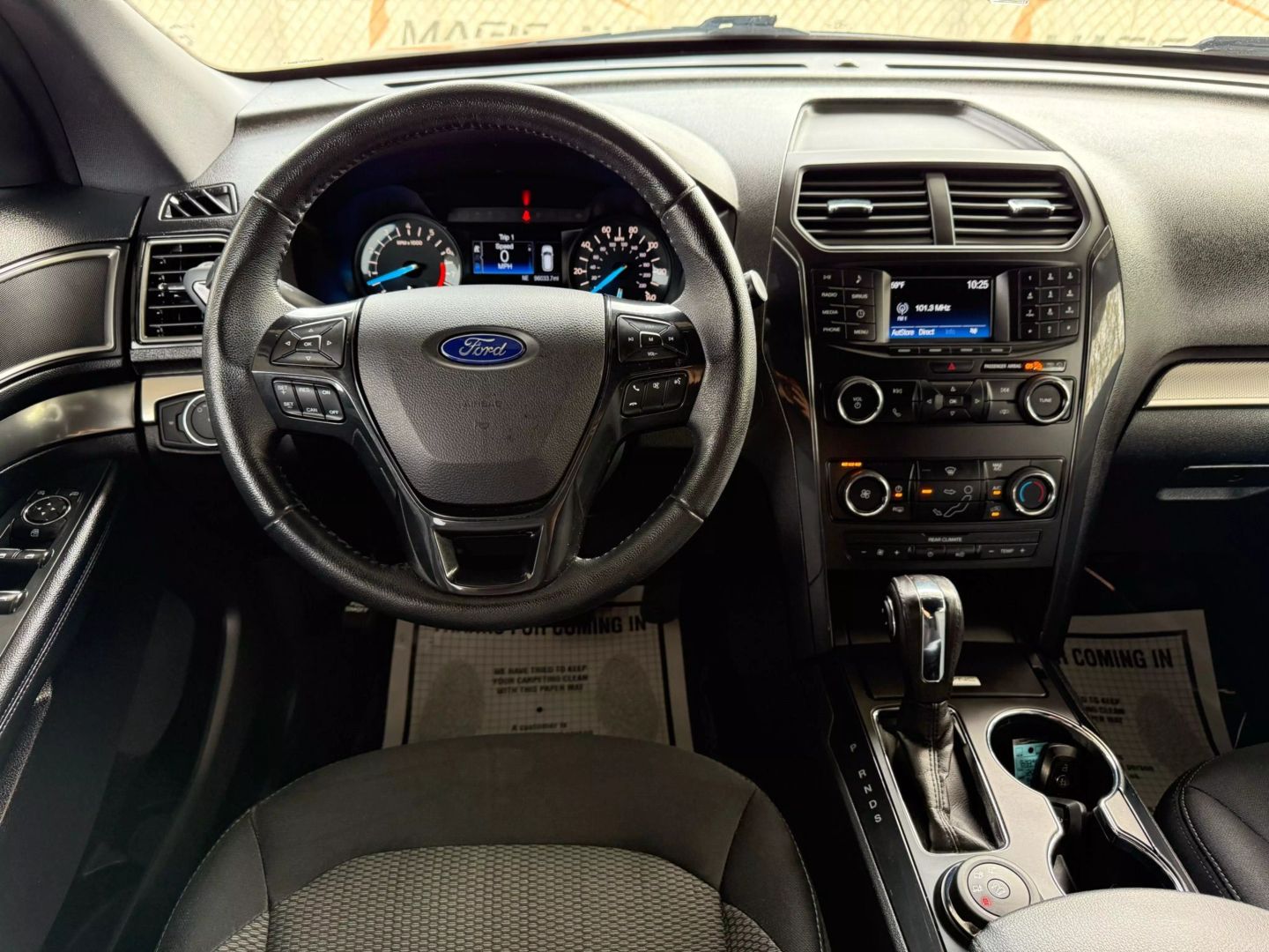 2018 Ford Explorer - Image 29