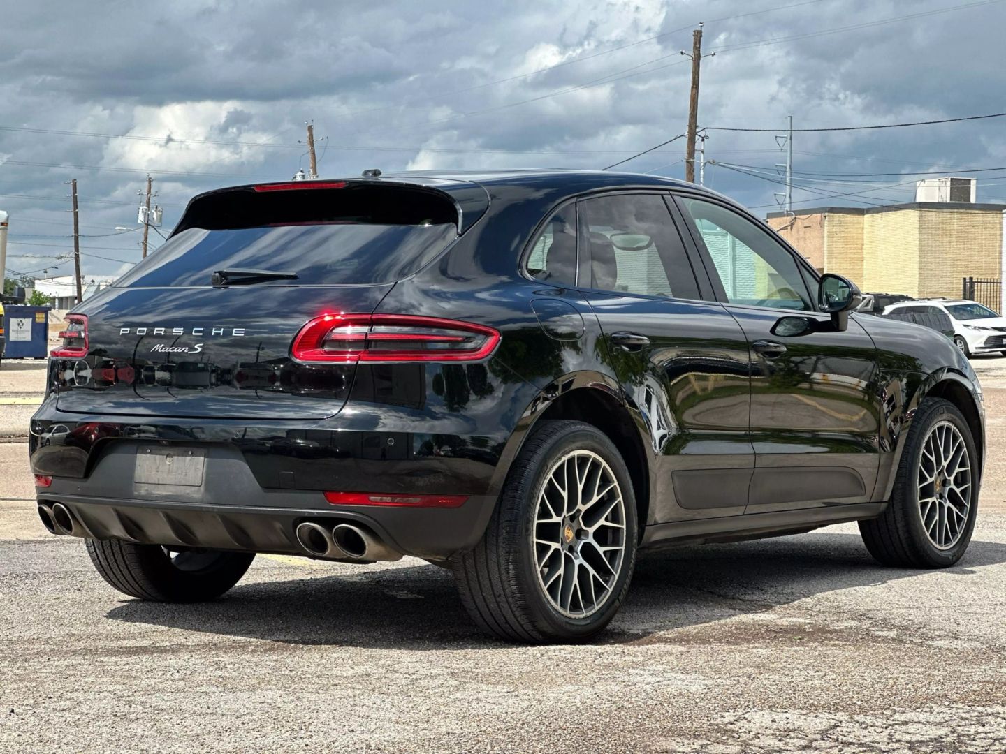2017 Porsche Macan - Image 7