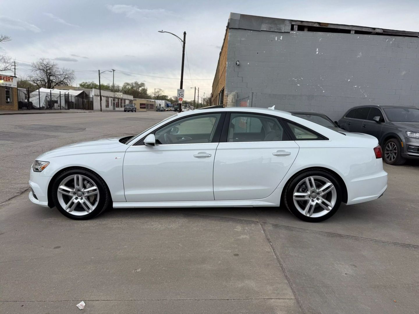 Image 8 of 2016 AUDI A6