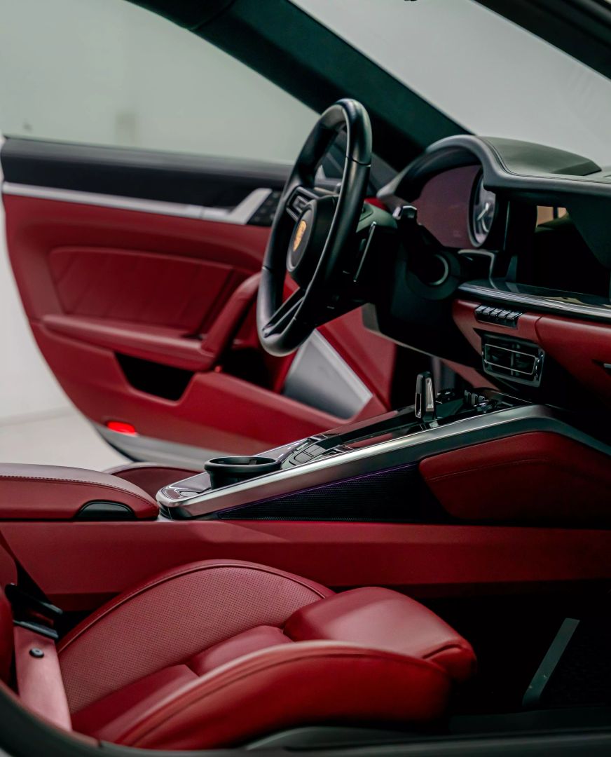 2021 Porsche 911 - Image 16
