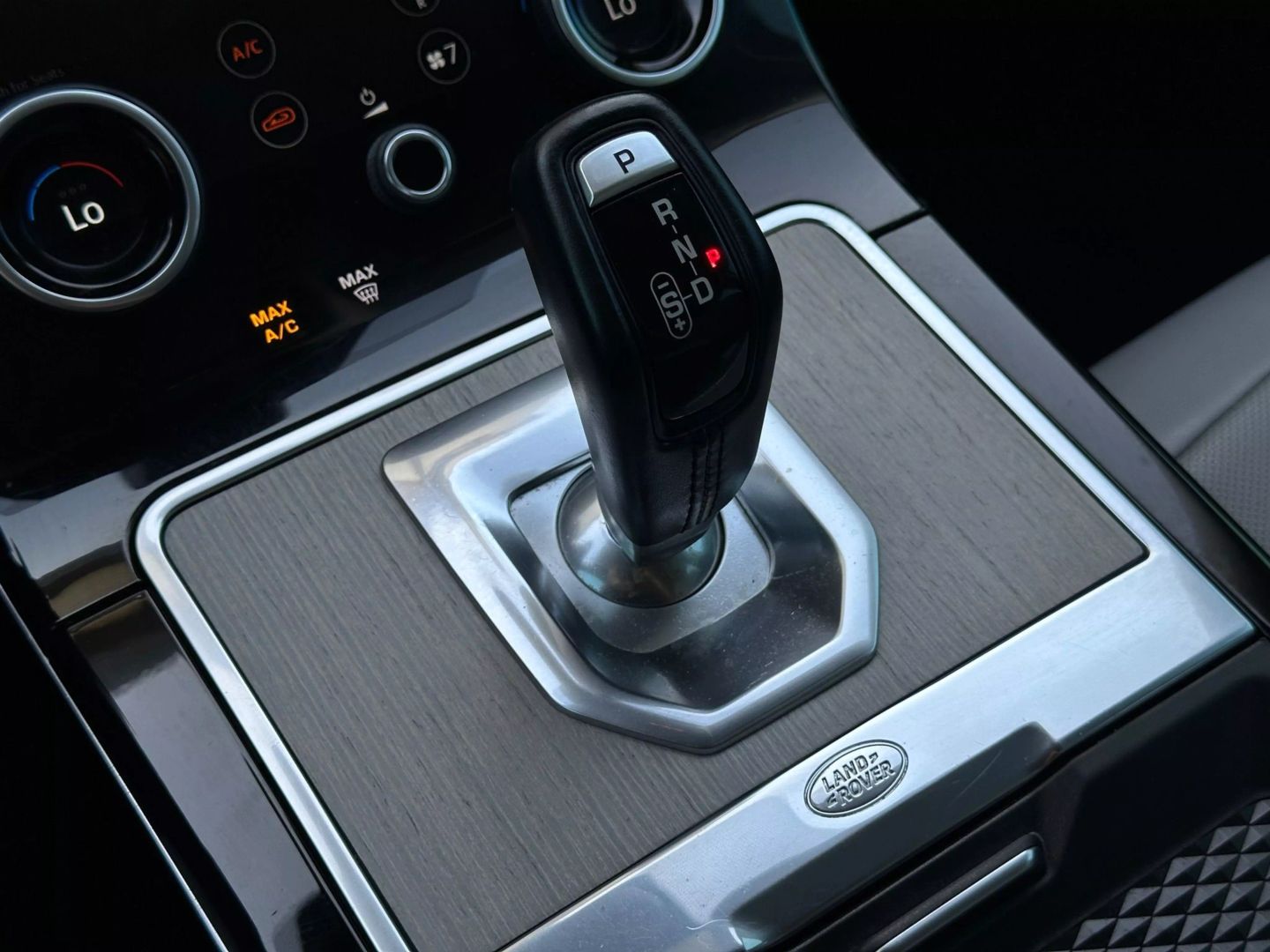 2020 Land Rover Range Rover Evoque - Image 36