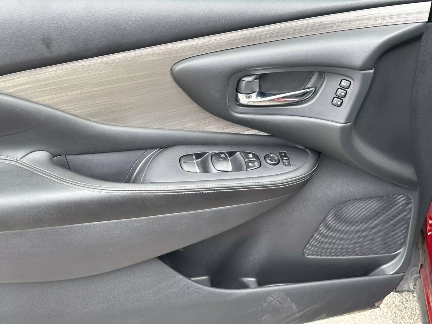 2018 Nissan Murano - Image 12