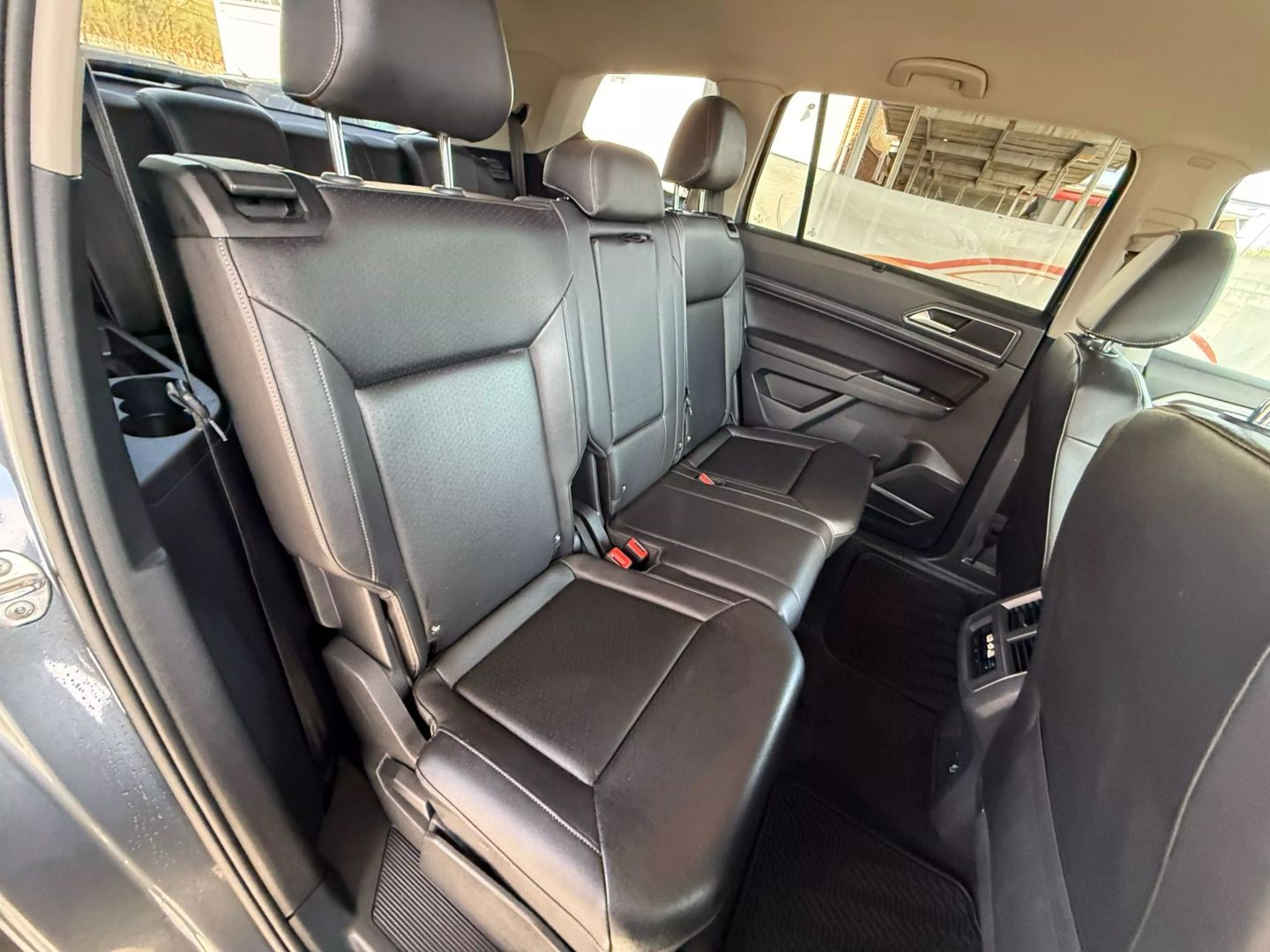 2018 Volkswagen Atlas - Image 23