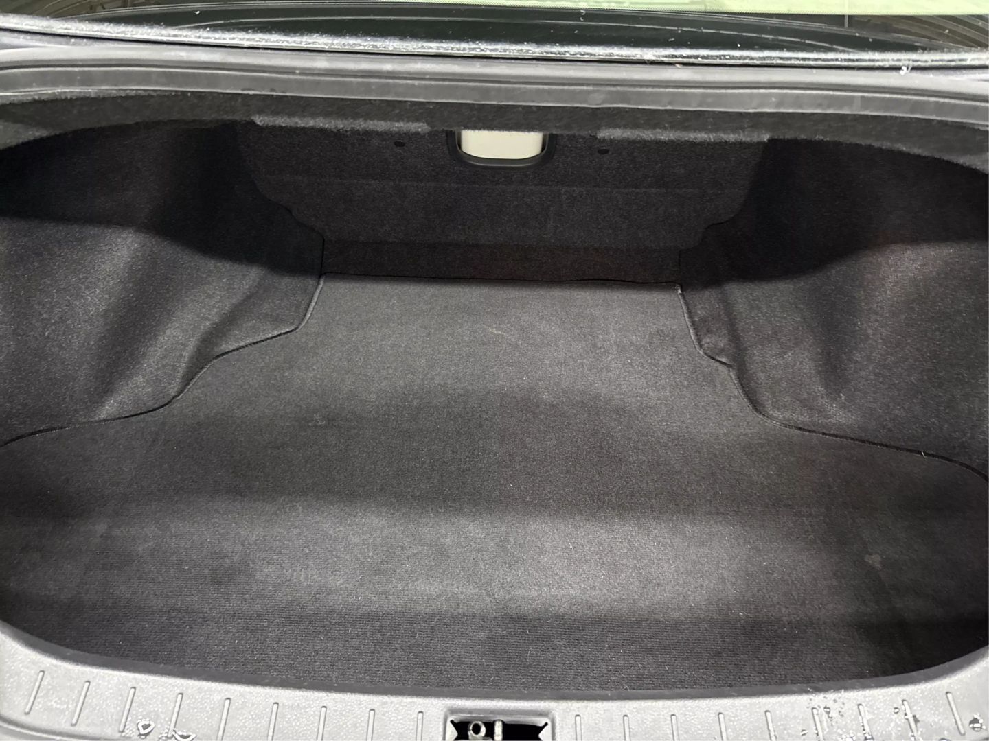 2012 Infiniti G - Image 12