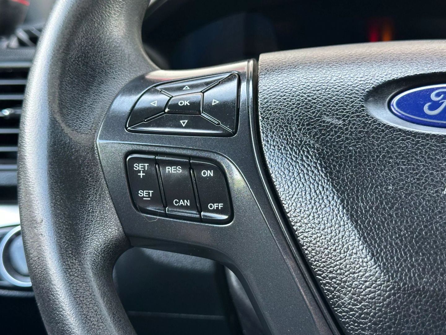 2019 Ford Explorer - Image 26