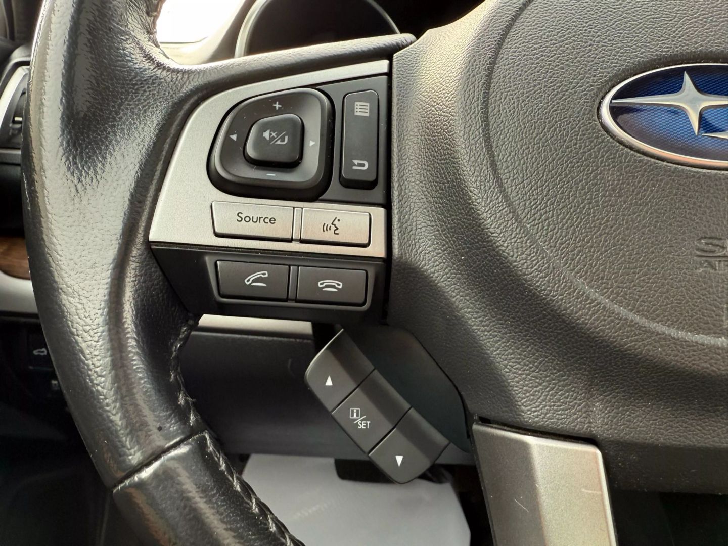 2016 Subaru Outback - Image 33