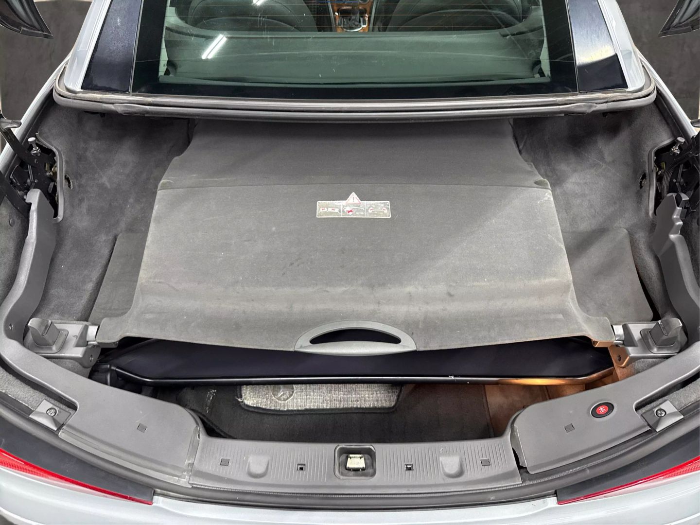 2004 Mercedes-benz Sl-class - Image 12