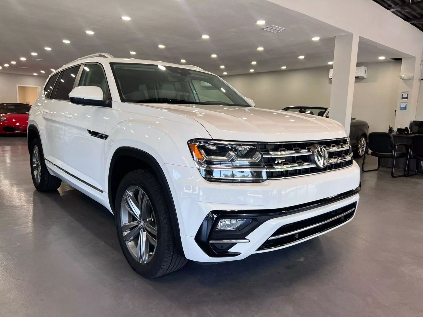 2019 Volkswagen Atlas Sel R-line Sport Utility 4d - Image 1