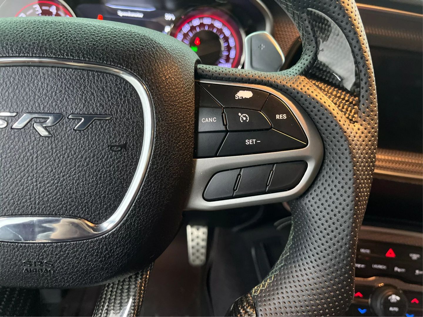 2019 Dodge Challenger - Image 29