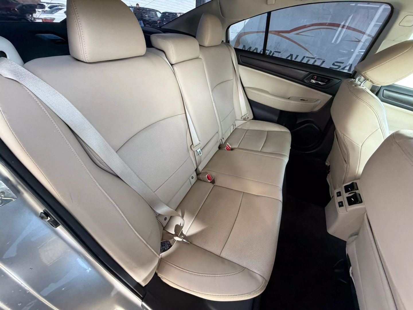 2017 Subaru Legacy - Image 23