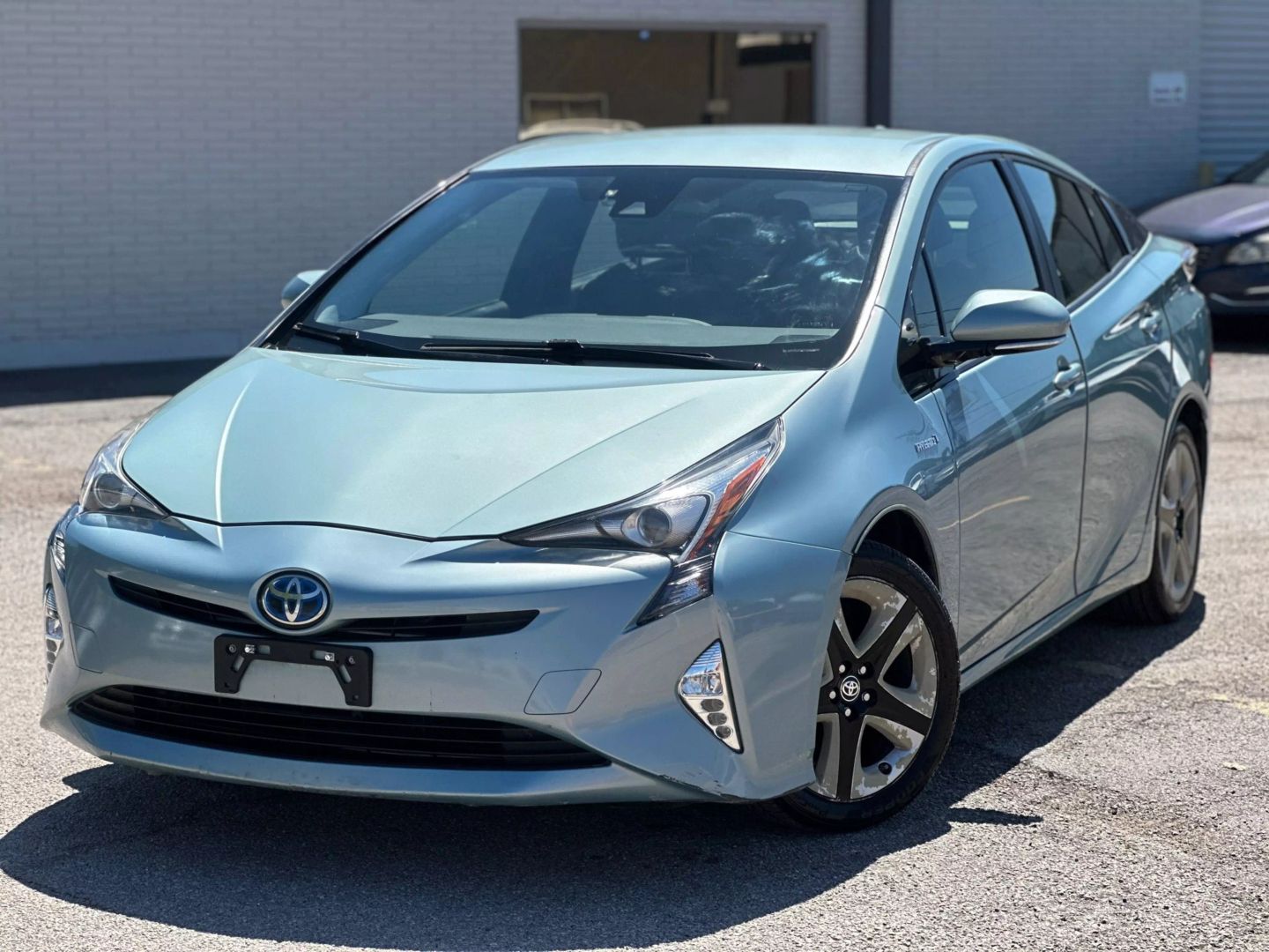 2016 Toyota Prius - Image 2
