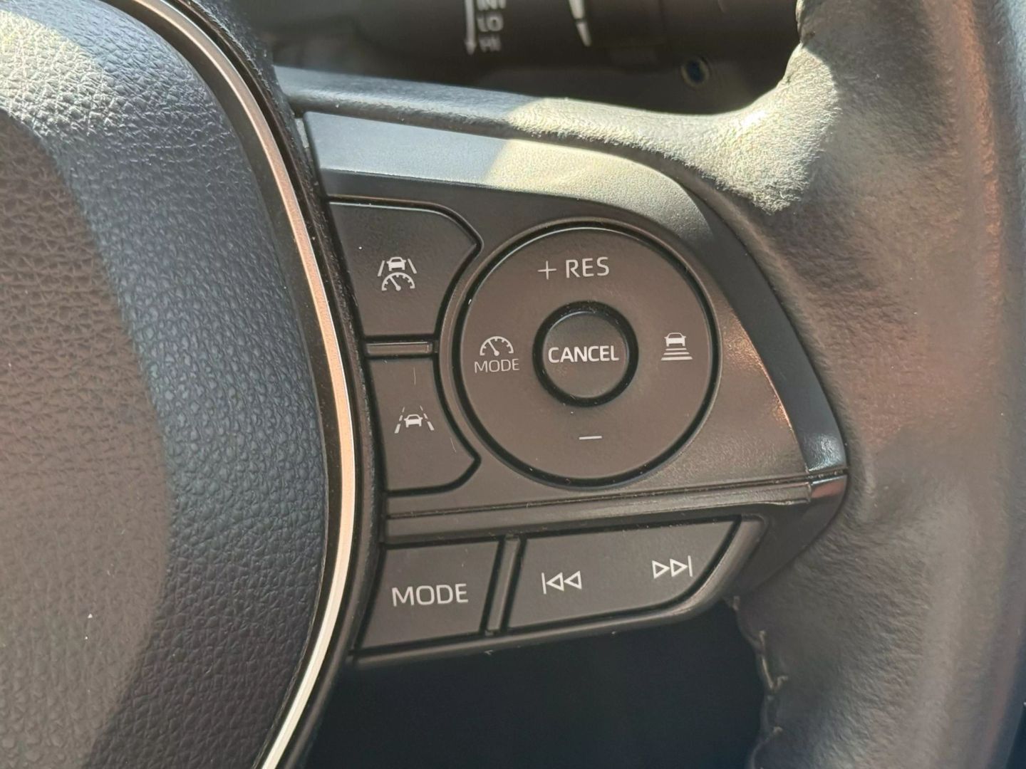 2023 Toyota Corolla - Image 27