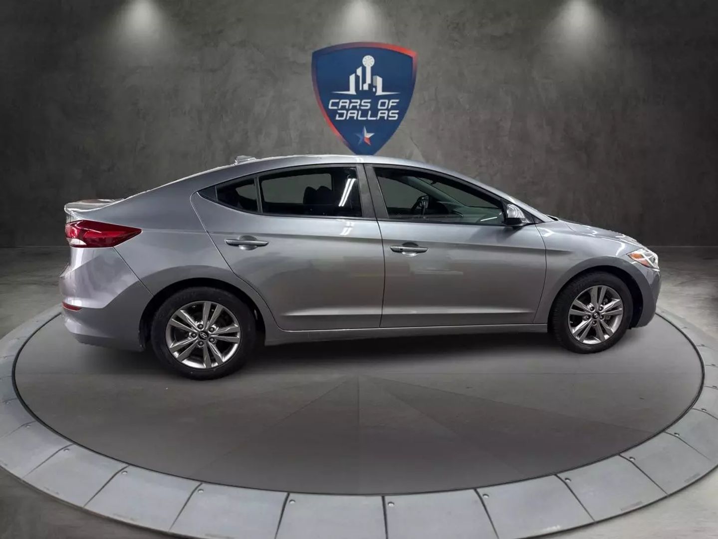 2018 Hyundai Elantra - Image 6
