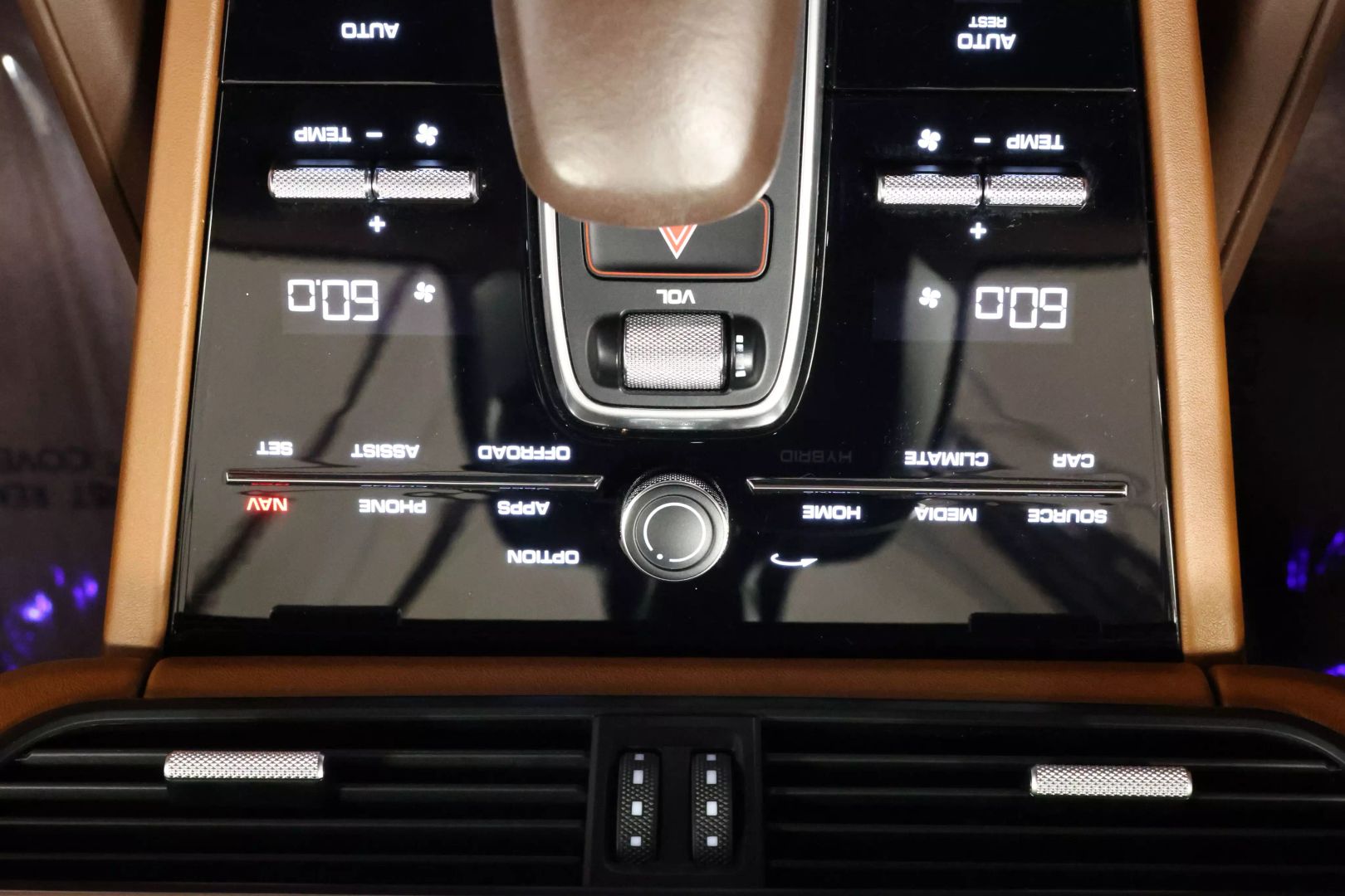 2021 Porsche Cayenne Coupe - Image 41