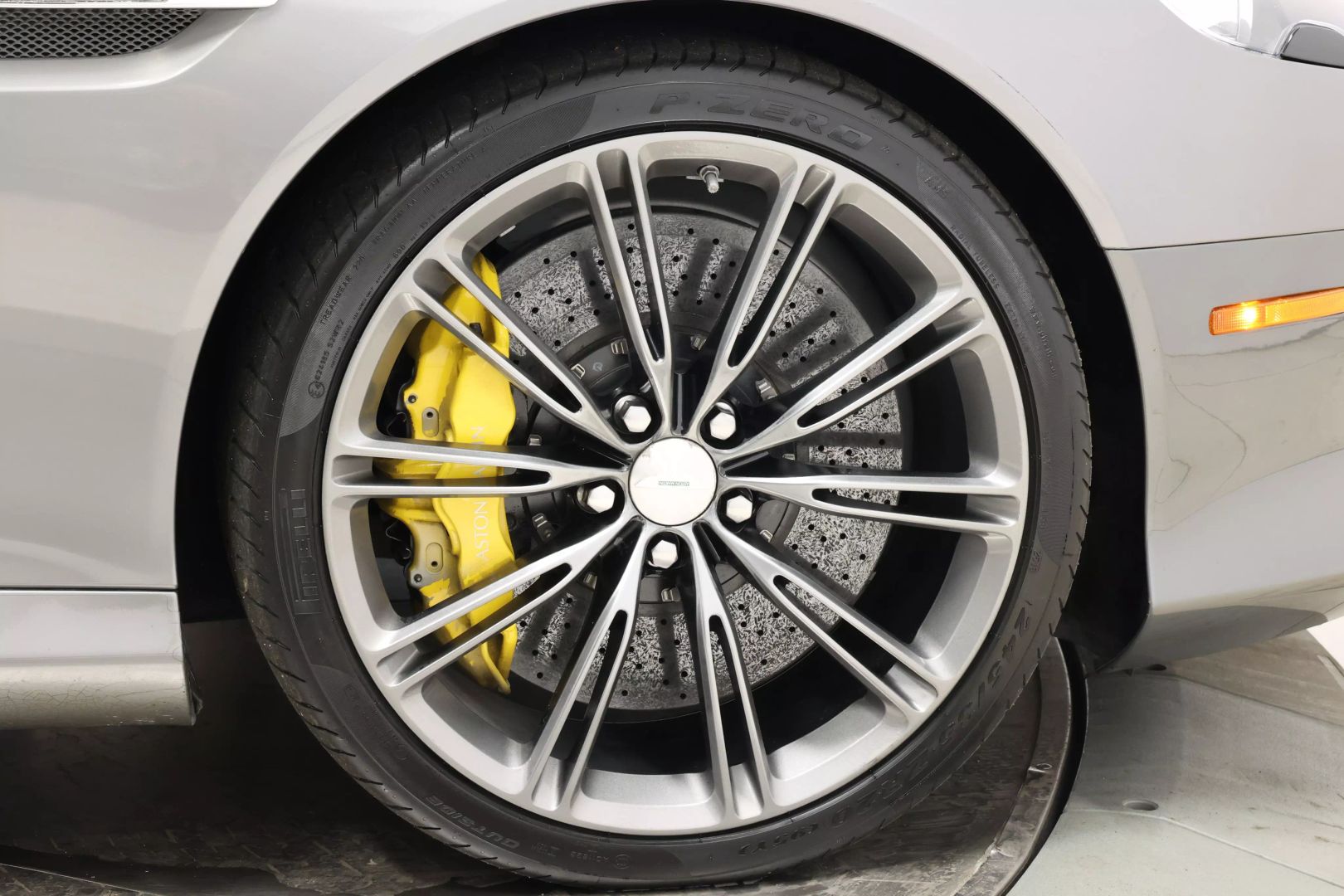 2012 Aston Martin Virage - Image 92