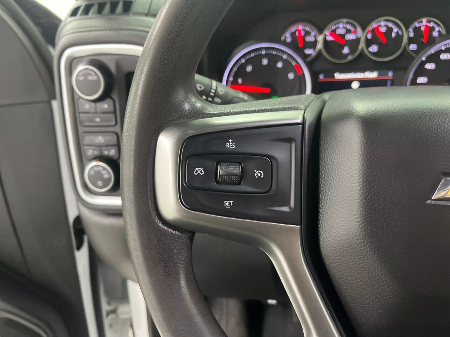 2021 Chevrolet Silverado 3500 Hd Crew Cab - Image 30
