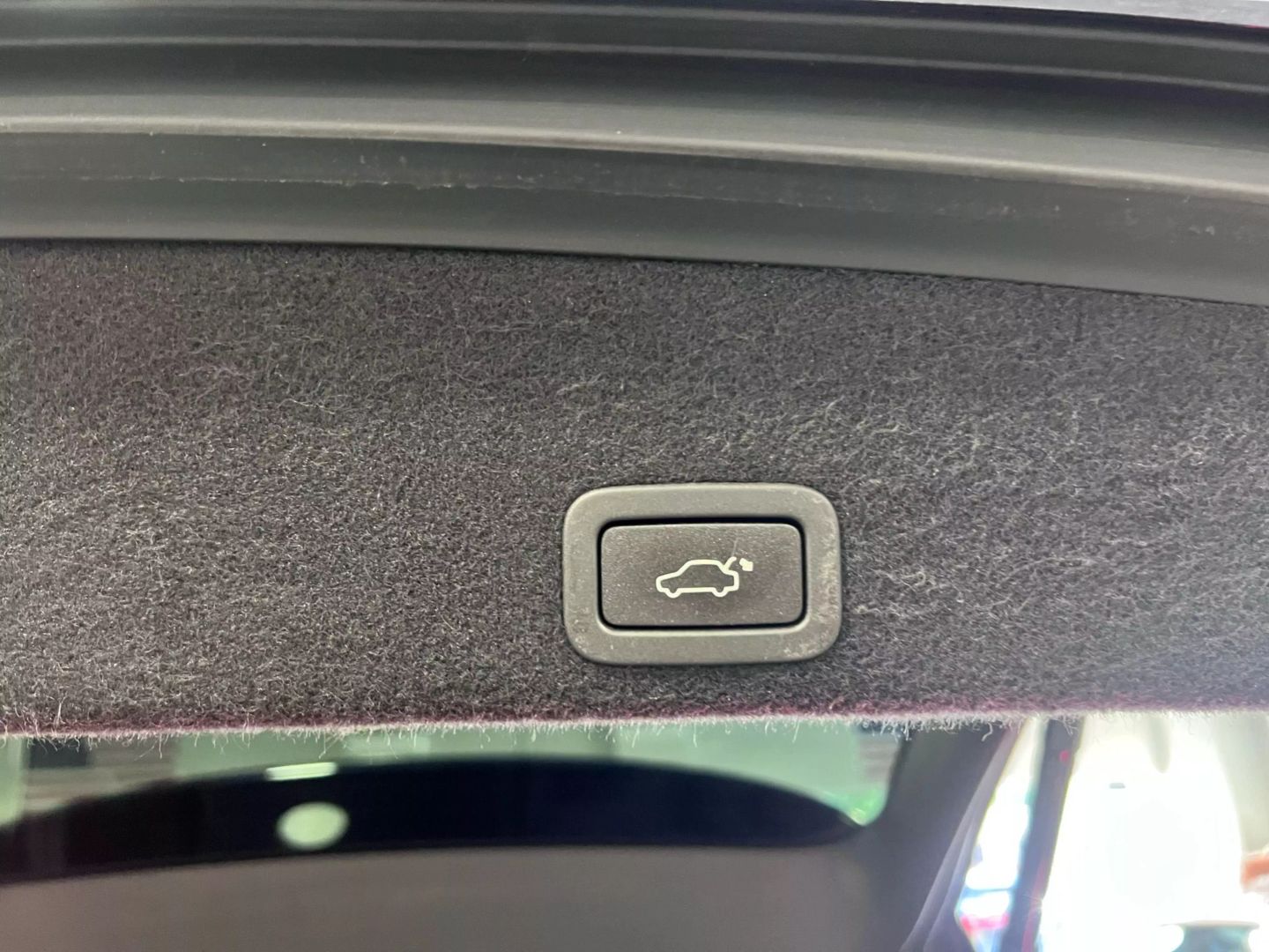 2016 Volvo Xc60 T5 Platinum Sport Utility 4d - Image 29
