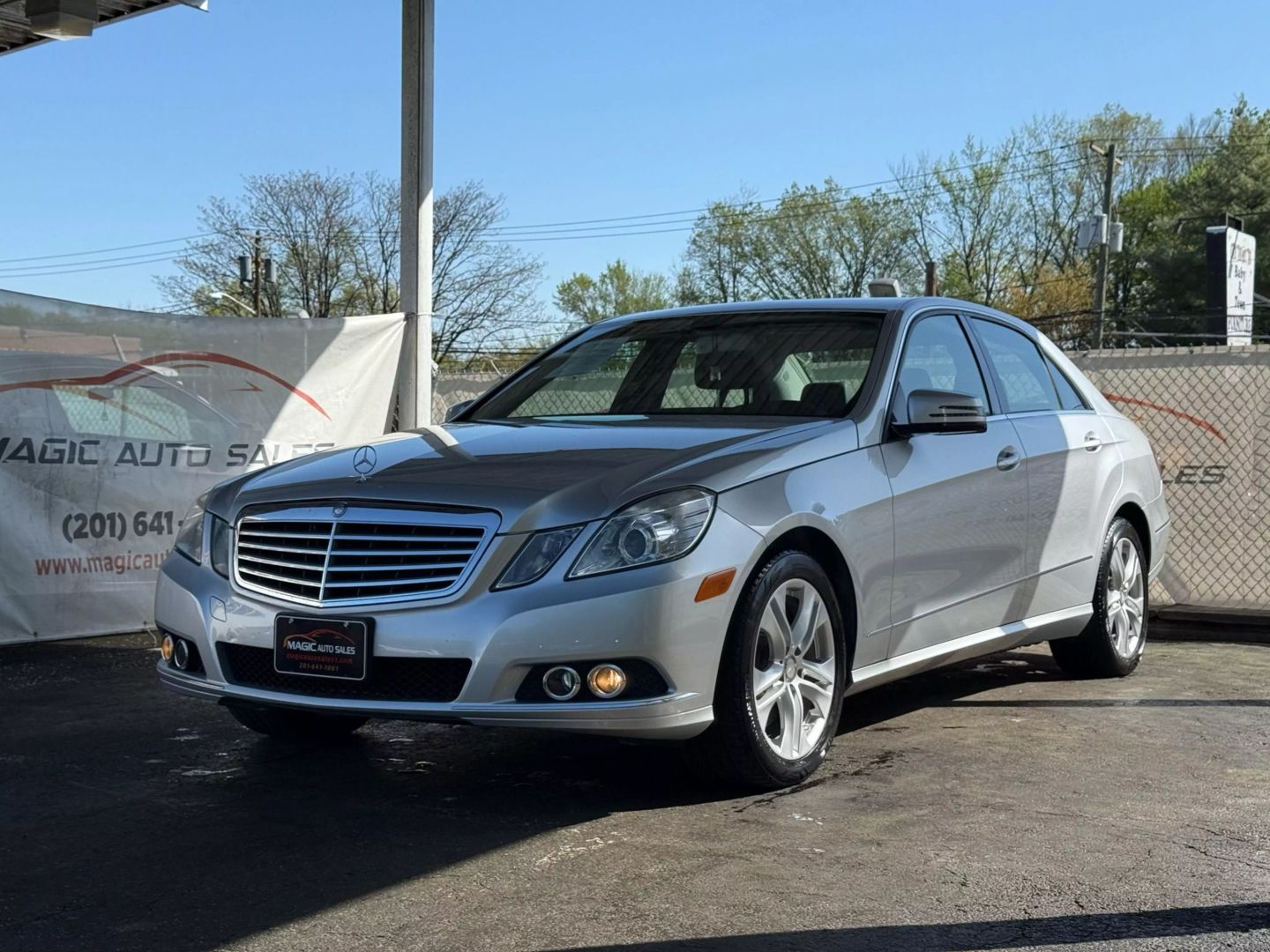 2011 Mercedes-benz E-class - Image 3